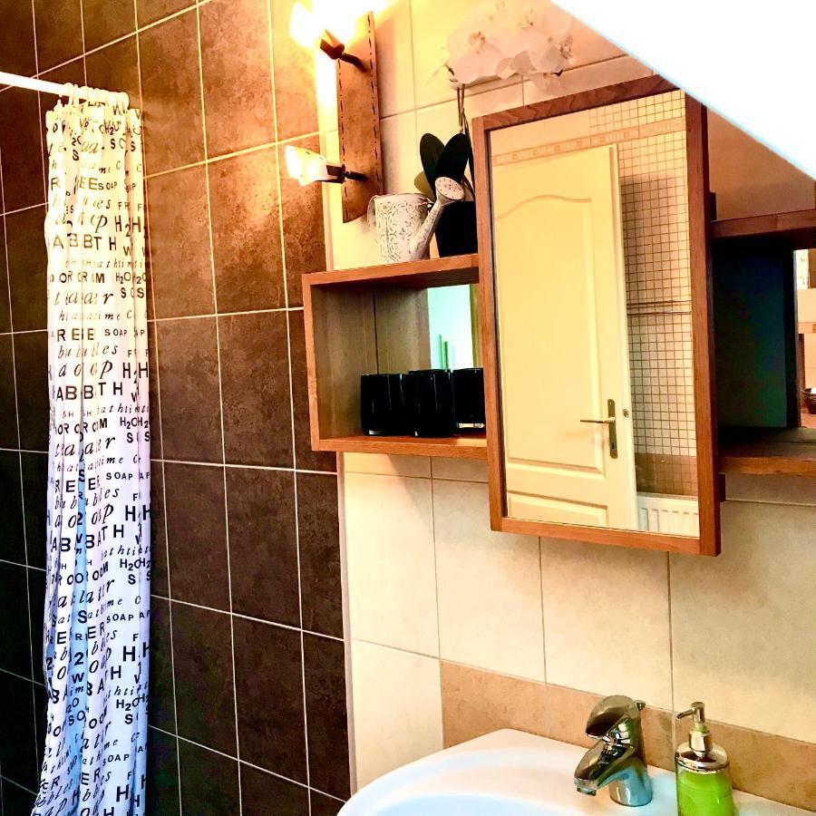 Viharsarki Apartman Gyula Exterior foto